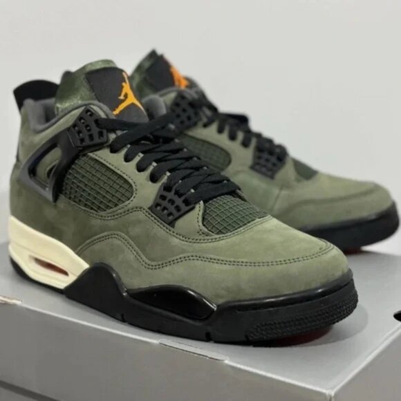 Undefeated 2025 Jordan 4 (men’s size 9) - Picture 7 of 9